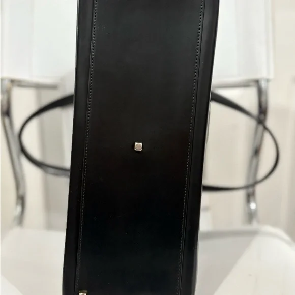 Salvatore Ferragamo Gancini Buckle Tote (Black) Leather Bag - Picture 8 of 9